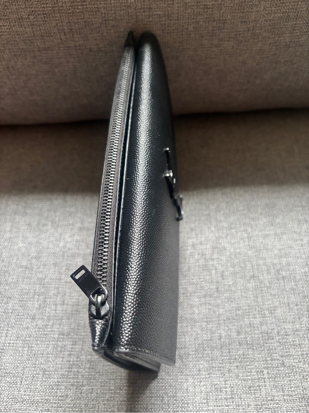 Yves Saint Laurent Black Leather Envelope Wallet Caviar - Picture 8 of 11